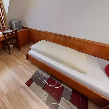 Lamm فندق Remshalden